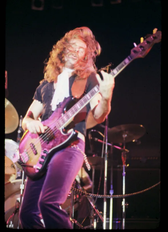 Kalamazoo, MI · 1976-12-12